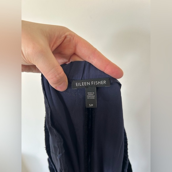 Eileen Fisher Velvet Navy Blue Pull On Pants Tapered Leg Size Small - Picture 8 of 9